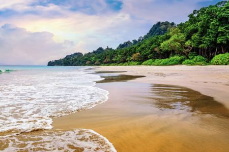 Explore Andaman : Ultimate Fun – 04 Persons (April. 23 – Sep. 23) (04 Nights / 05 Days) 4 Star Luxury Accommodation