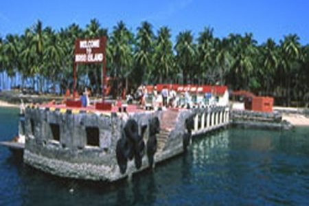 Explore Andaman : Ultimate Fun – 10 Persons (April. 23 – Sep. 23) (05 Nights / 06 Days) 4 Star Luxury Accommodation