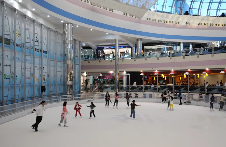 Abu Dhabi Mall Ice Rink