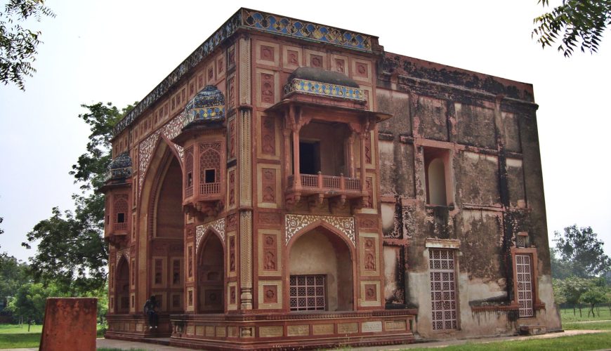 Kanch Mahal
