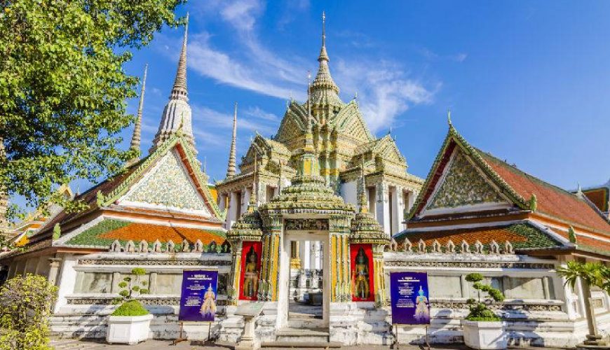 Wat Pho (Temple of the Reclining Buddha) in Bangkok