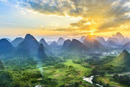 Explore Longji & Guilin by bullet train from Hong Kong Tour Package (4 Nights / 5 Days)
