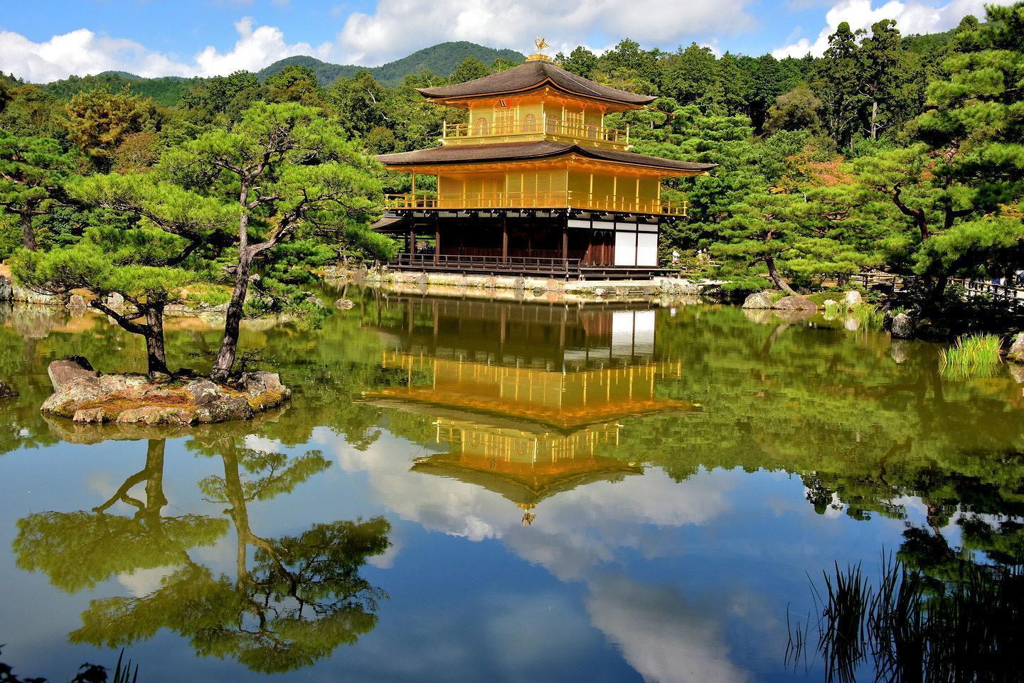 Kinkaku-ji (Golden Pavilion), Kyoto || Japan