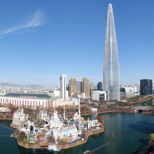 Seokchon Lake and Lotte World Tower, Seoul || South korea