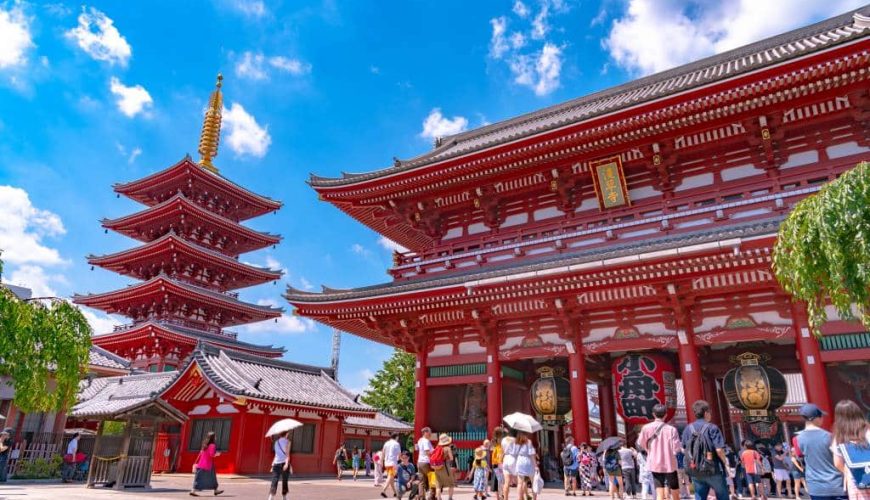 Visit the Senso-ji Temple || Tokyo